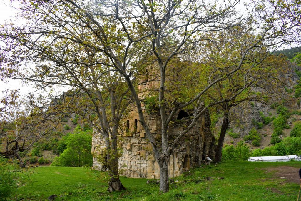 იენირაბათის (ახალდაბის/ლონგოთხევის) ეკლესია
