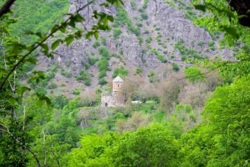 იენირაბათის (ახალდაბის/ლონგოთხევის) ეკლესია