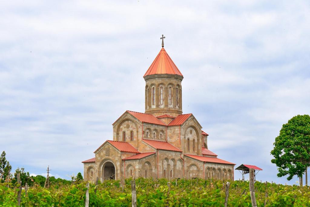 გვარას ივერიის ღვთისმშობლის ეკლესია
