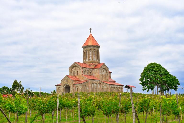 გვარას ივერიის ღვთისმშობლის ეკლესია