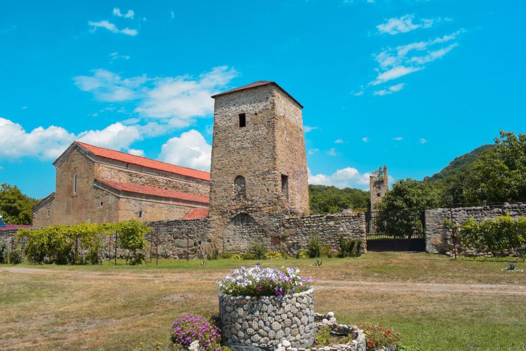 ხაშმის (კაწარეთის) სამება