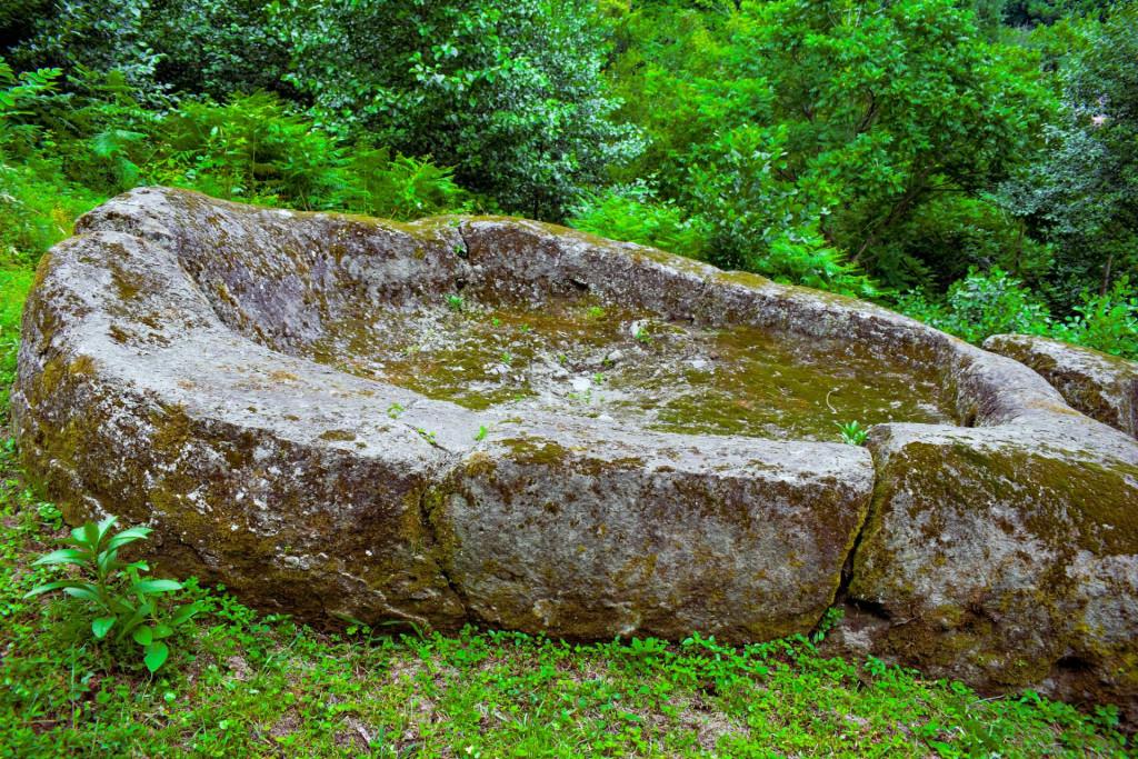 ზენითის ქვის საწნახელი