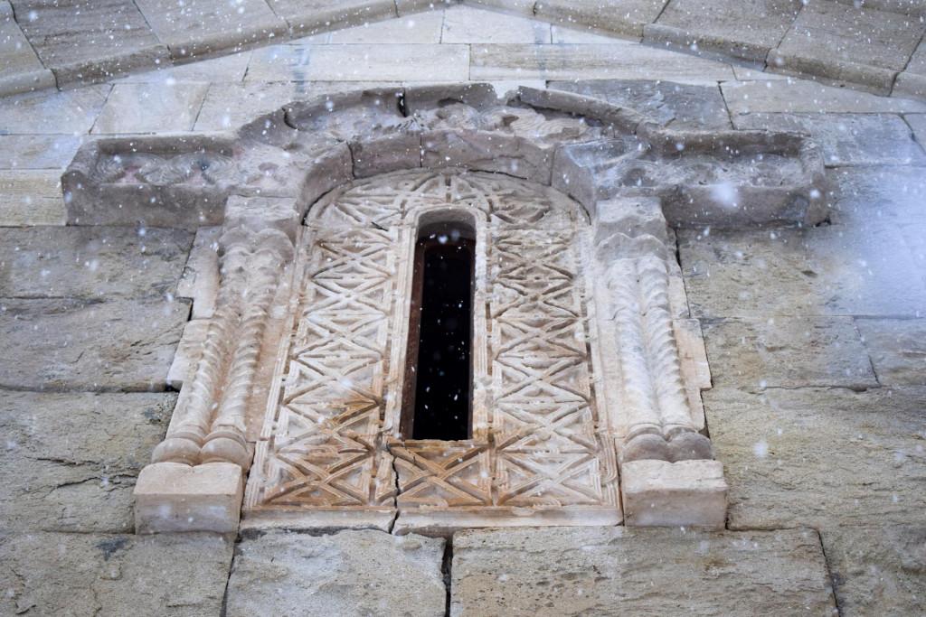 ეხვევის ღვთისმშობლის ეკლესია