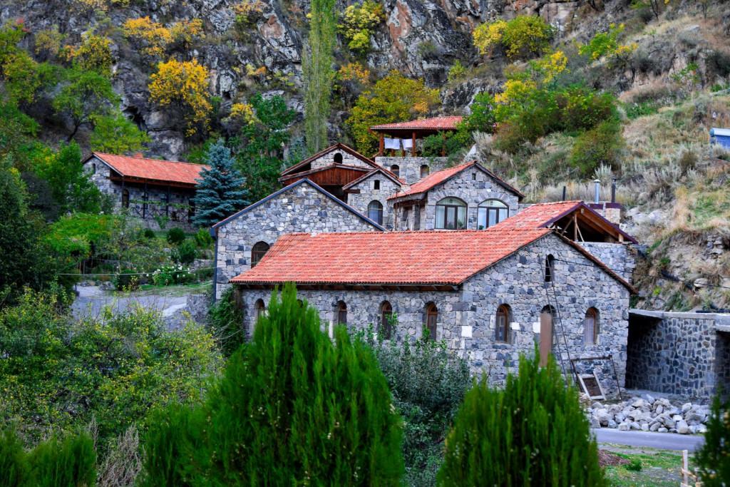 ზედა ვარძიის დედათა მონასტერი