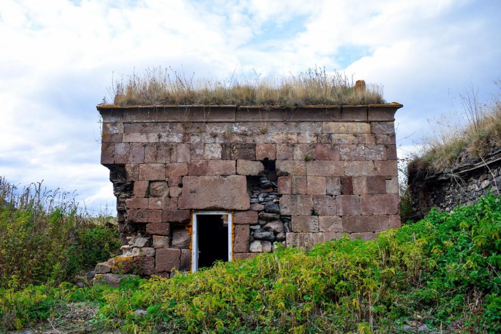 ფარავნის მცირე ეკლესია