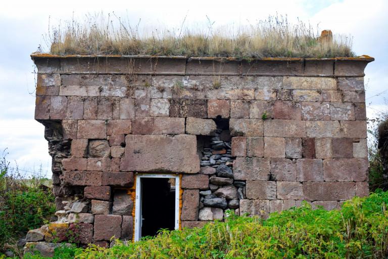 ფარავნის მცირე ეკლესია