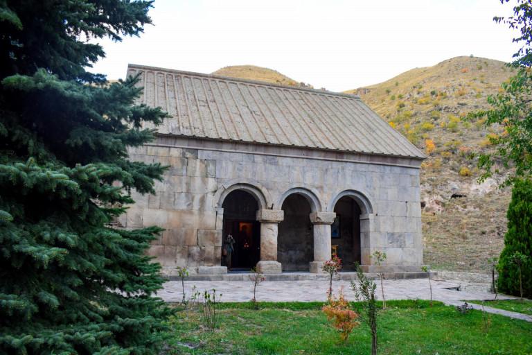 ზედა ვარძიის დედათა მონასტერი