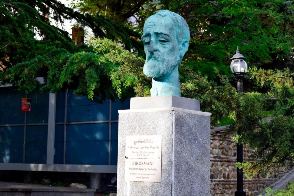 სიღნაღის 9 აპრილისა და მეორე მსოფლიო ომის მემორიალები