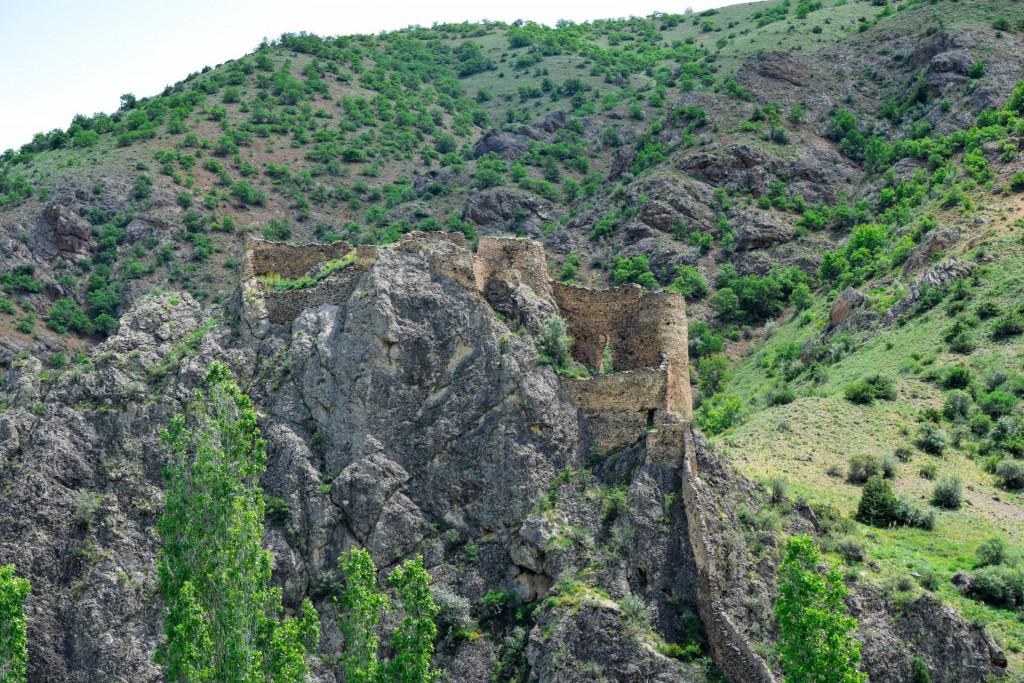 ზემო ფარნაკის (ავჭალის) ციხე