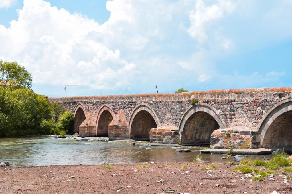 ტონთიოს ხუთმალიანი ხიდი