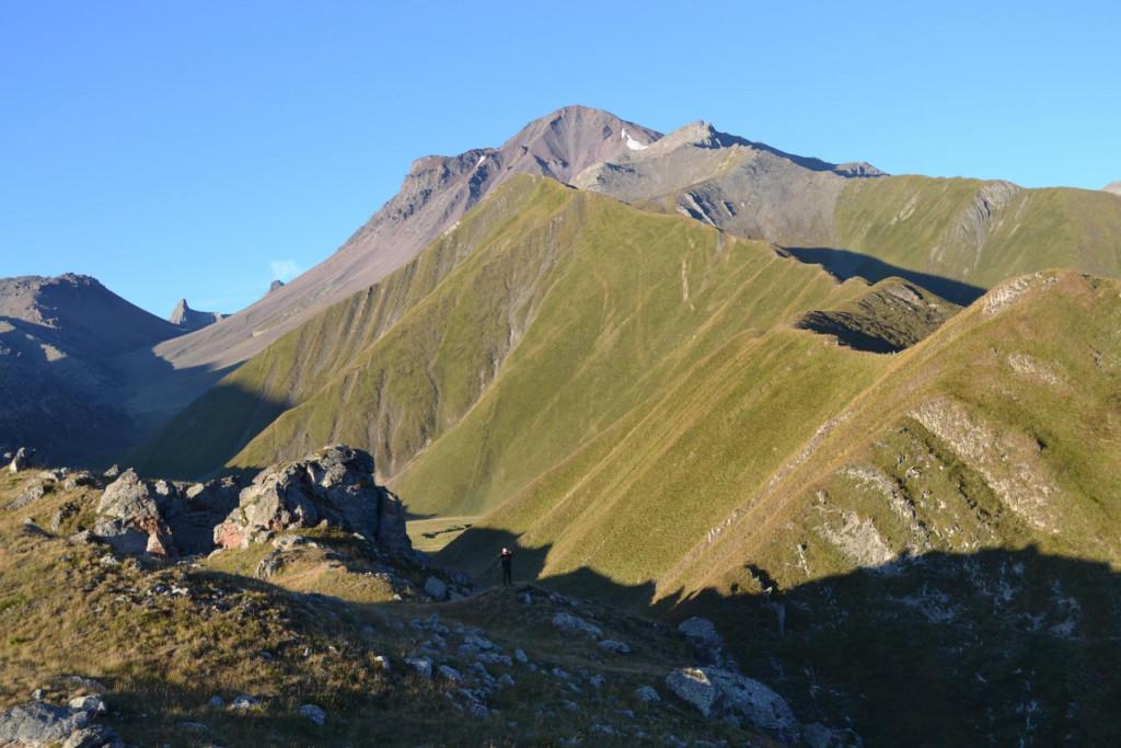 მწვერვალი ხორისარი, თრუსოს ხეობა