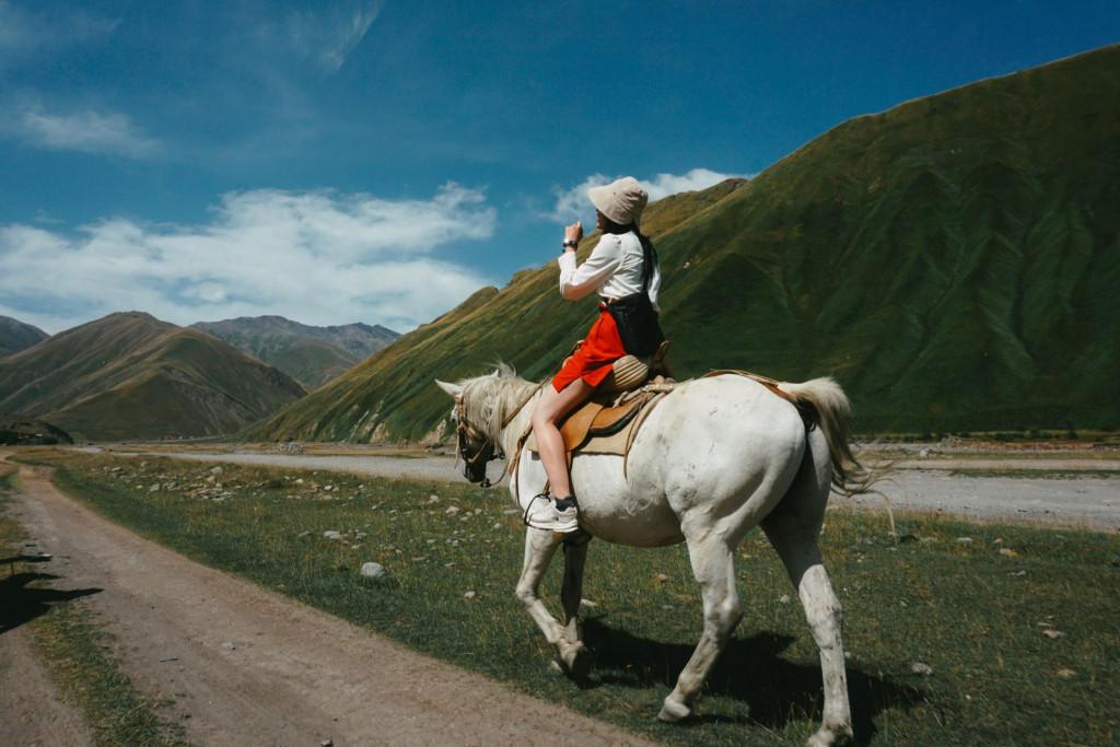 Horse riding adventure in Truso Valley with transfer