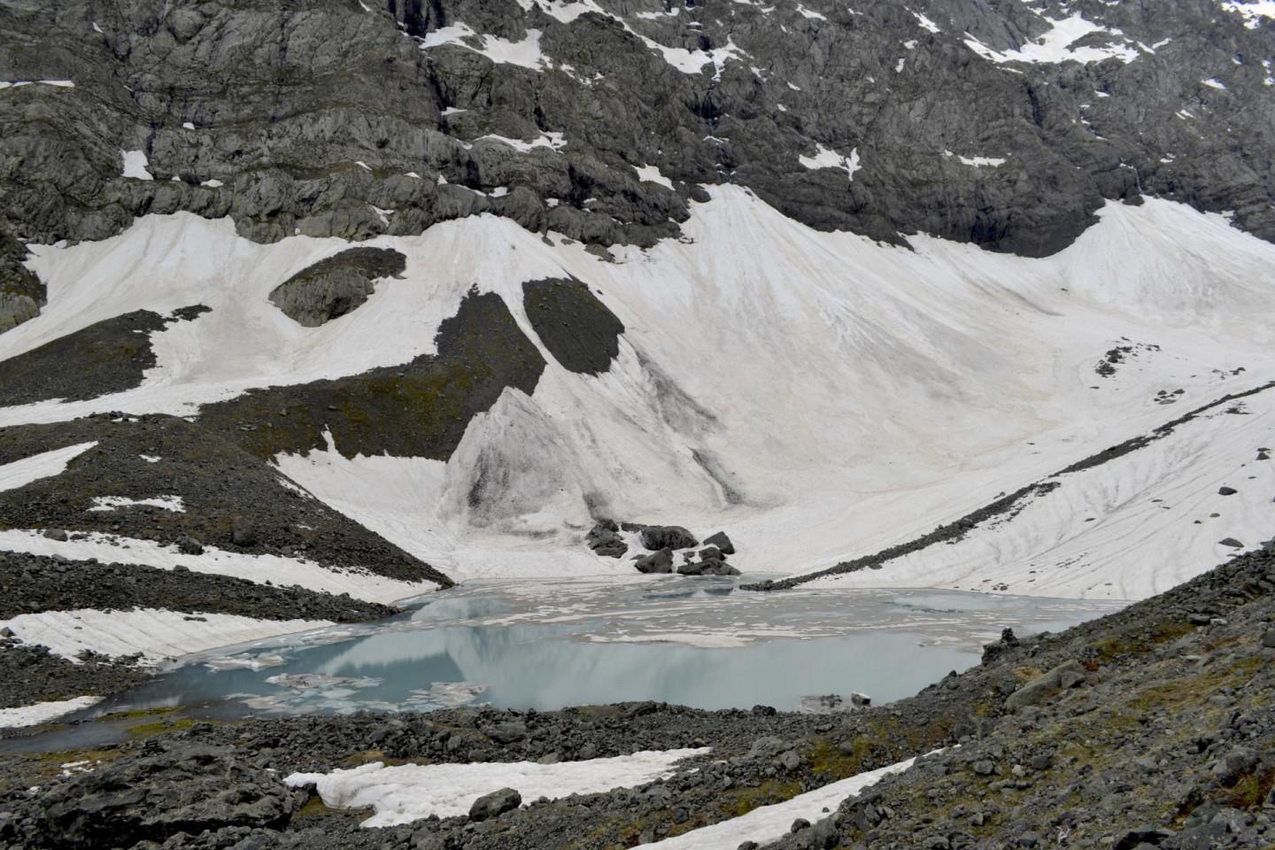 აბუდელაურის თეთრი ტბა, ხევსურეთი