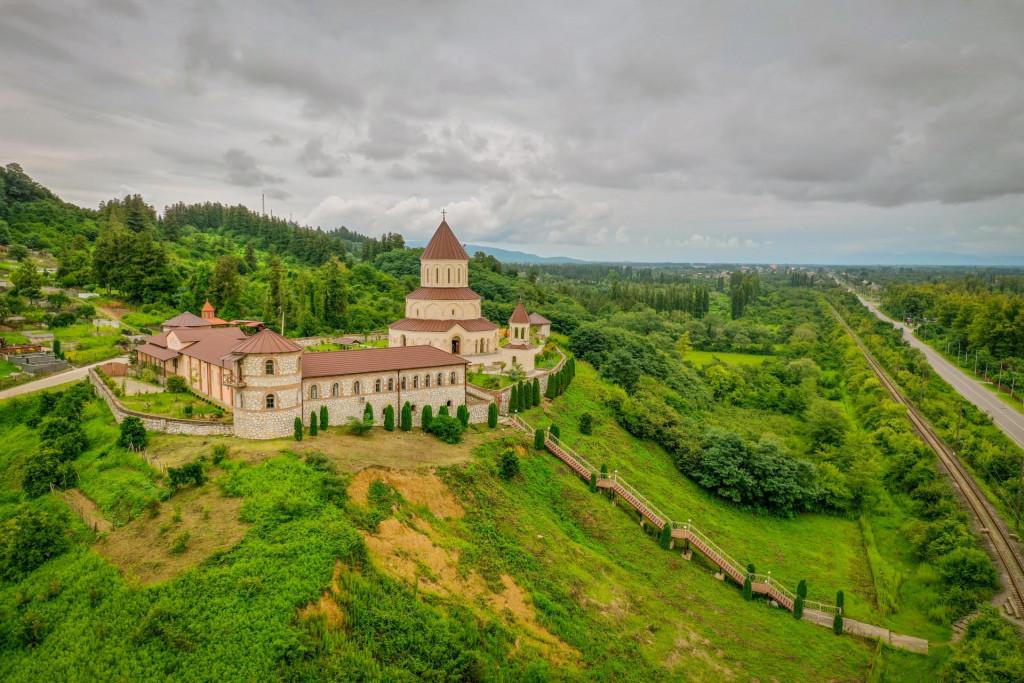 ხობის საეკლესიო კომპლექსი, Khobi Church Complex
