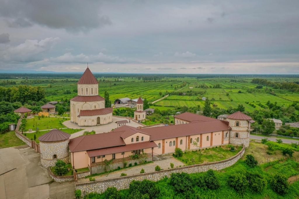 ხობის საეკლესიო კომპლექსი, Khobi Church Complex