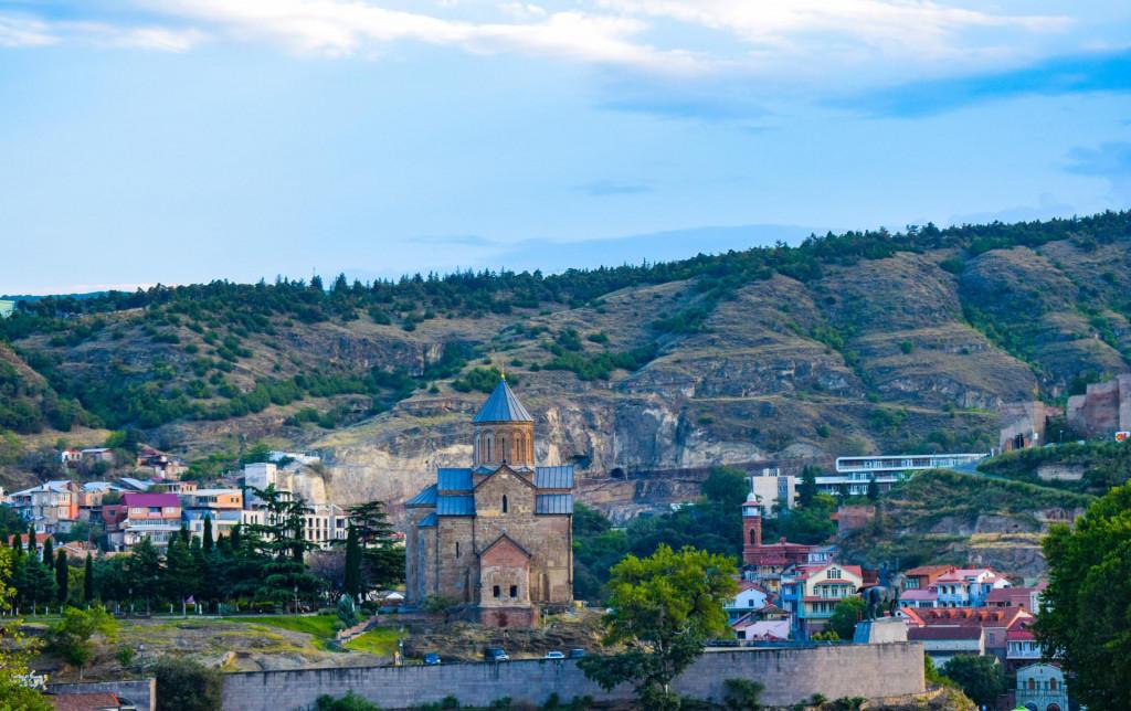 მეტეხის ღვთისმშობლის შობის სახელობის ტაძარი