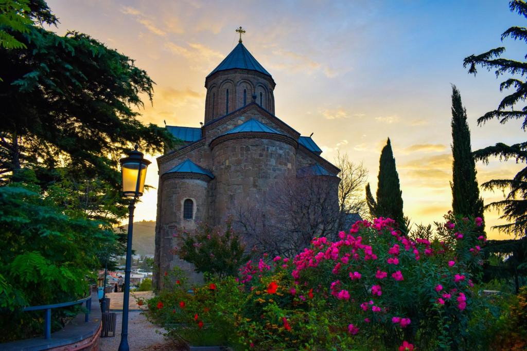 მეტეხის ღვთისმშობლის შობის სახელობის ტაძარი