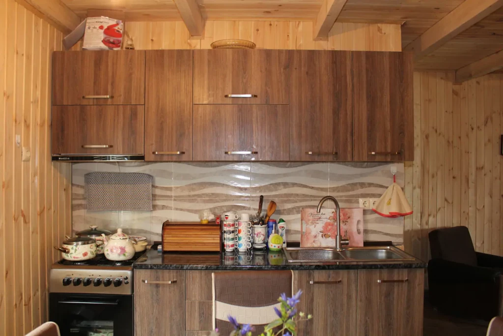 e8ed94bd-dae7-46c8-b79e-2890753d