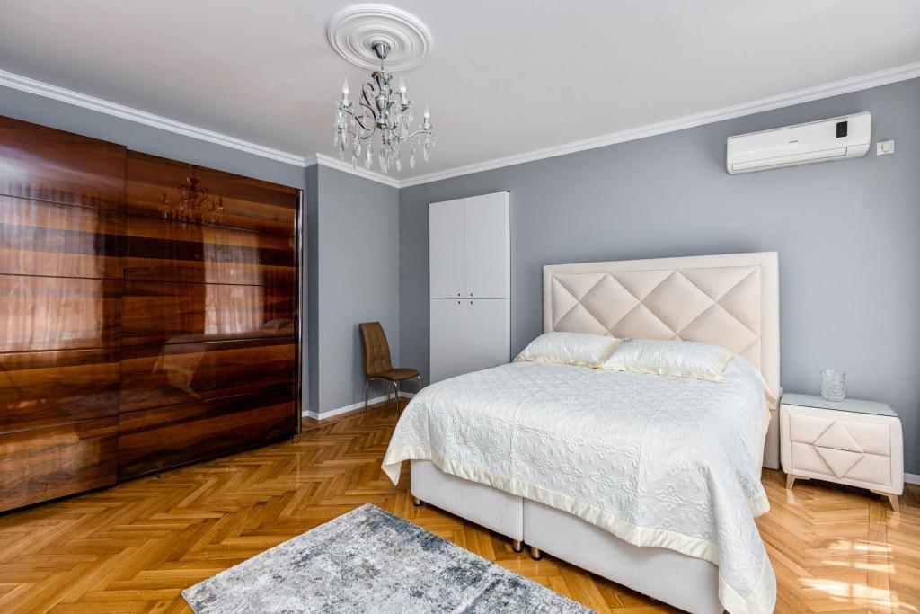 MaRKoS Sololaki Flat