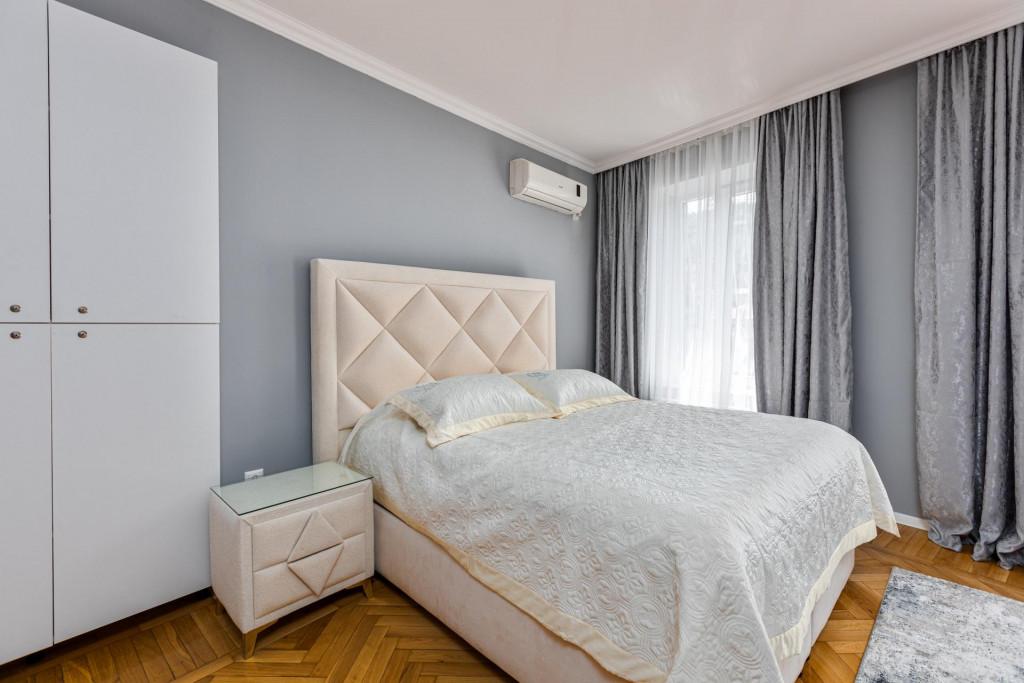 MaRKoS Sololaki Flat