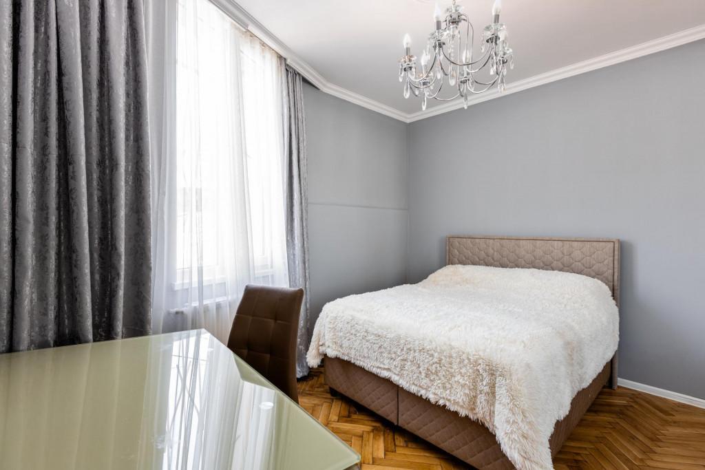 MaRKoS Sololaki Flat