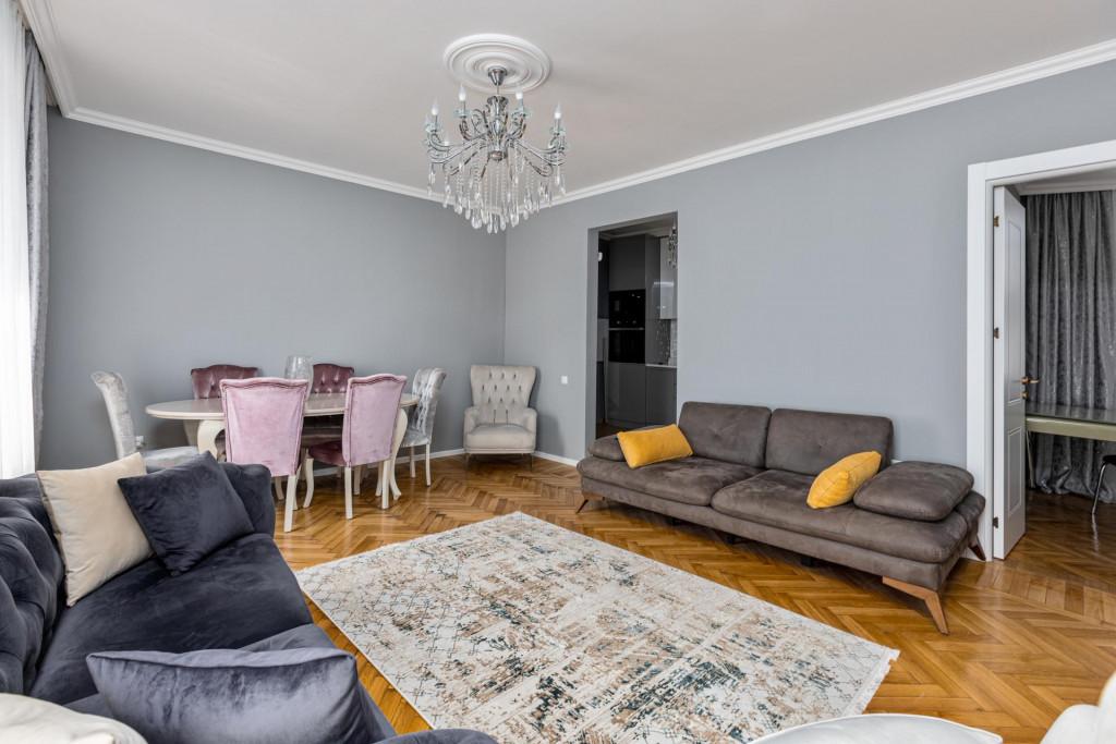 MaRKoS Sololaki Flat