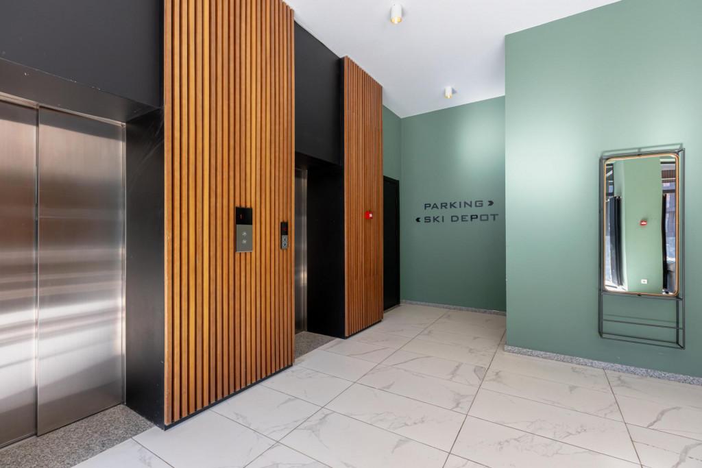 The NEO two room Suite N302 by MaRKoS