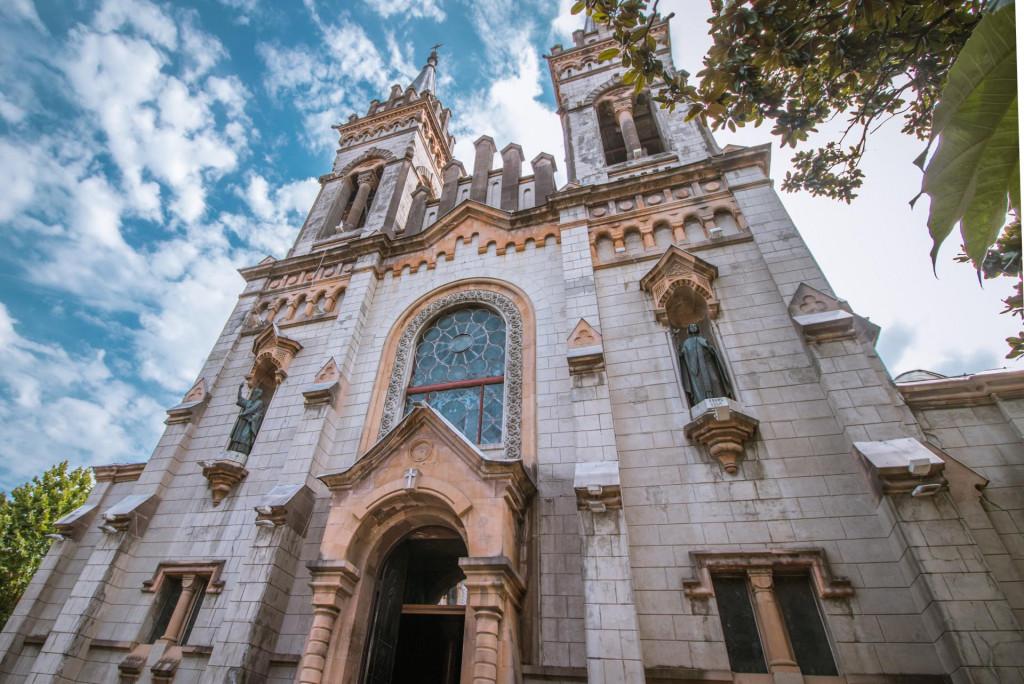 ღვთისმშობლის შობის სახელობის საკათედრო ტაძარი, ბათუმი - Holy Mother Virgin Nativity Cathedral, Batumi