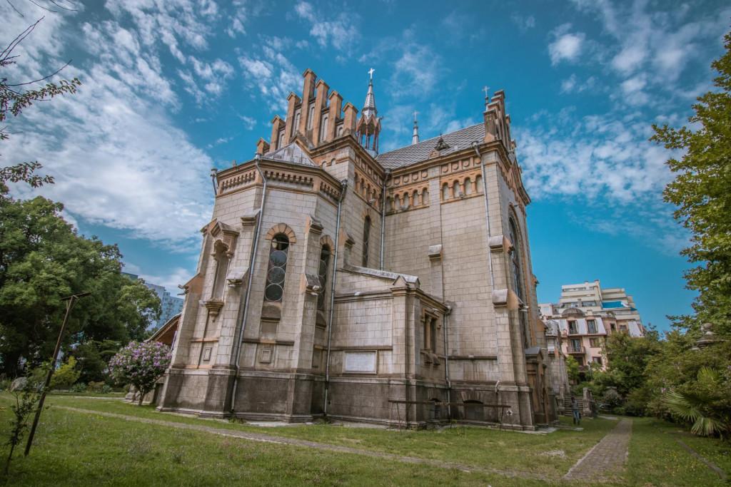 ღვთისმშობლის შობის სახელობის საკათედრო ტაძარი, ბათუმი - Holy Mother Virgin Nativity Cathedral, Batumi
