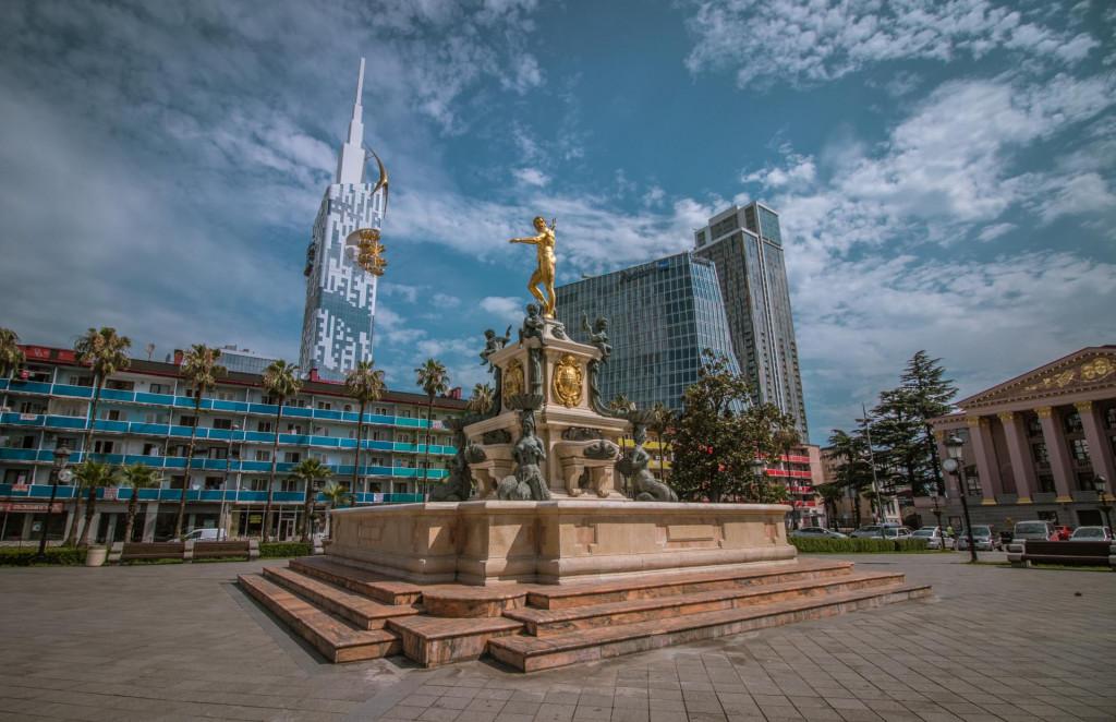 ნეპტუნის შადრევანი, ნეპტუნის ქანდაკება - Neptune fountain, Neptune sculpture