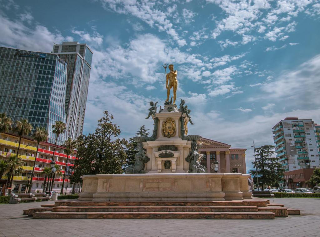 ნეპტუნის შადრევანი, ნეპტუნის ქანდაკება - Neptune fountain, Neptune sculpture