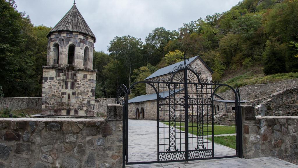 მწვანე მონასტერი green monastery