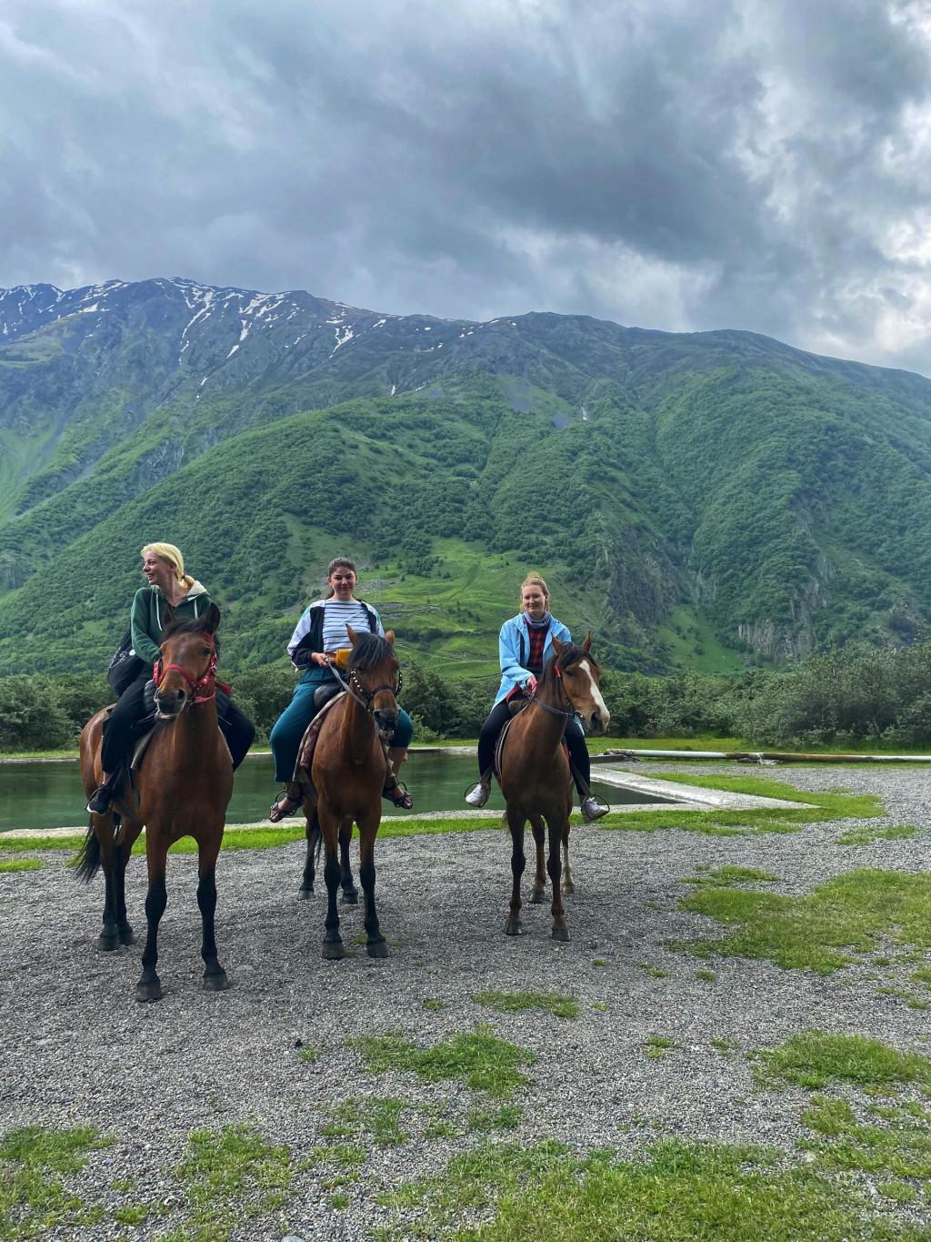 ცხენტური ყაზბეგში