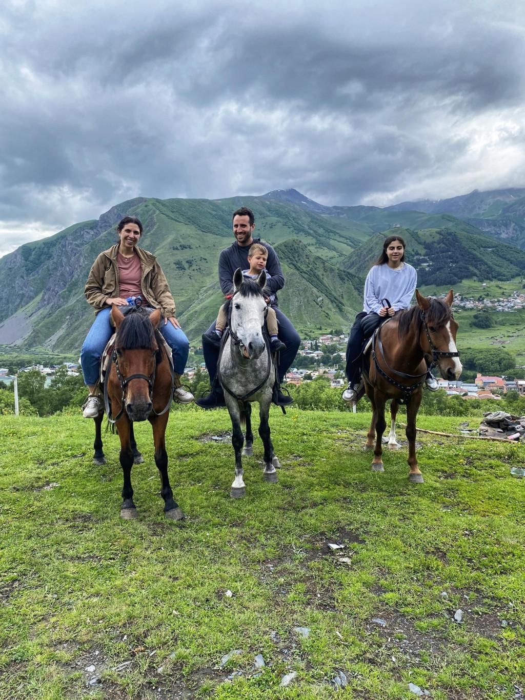 ცხენტური ყაზბეგში