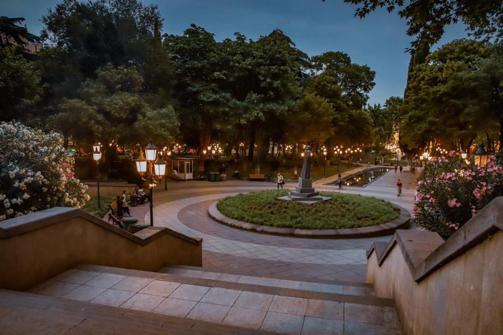 გიორგი ლეონიძის ბაღი Giorgi Leonidze Park