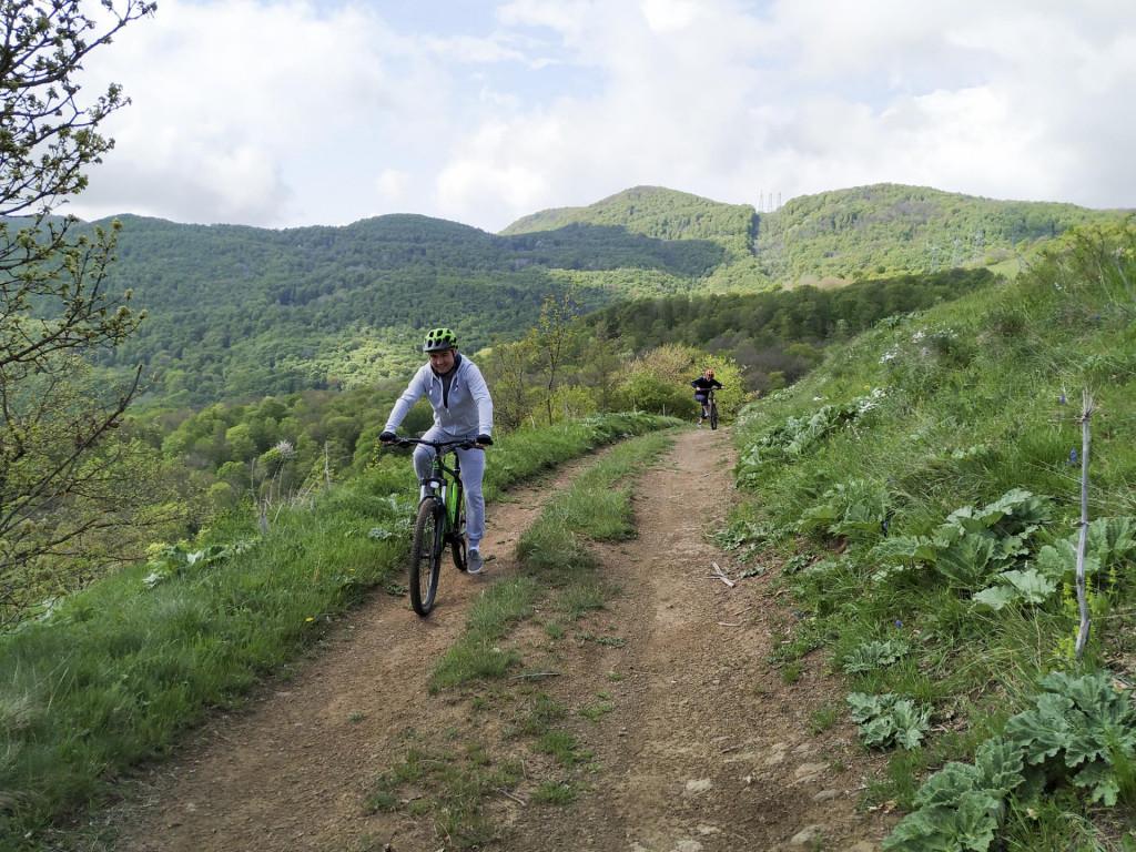 Didgori – Chili Lake Day Tour