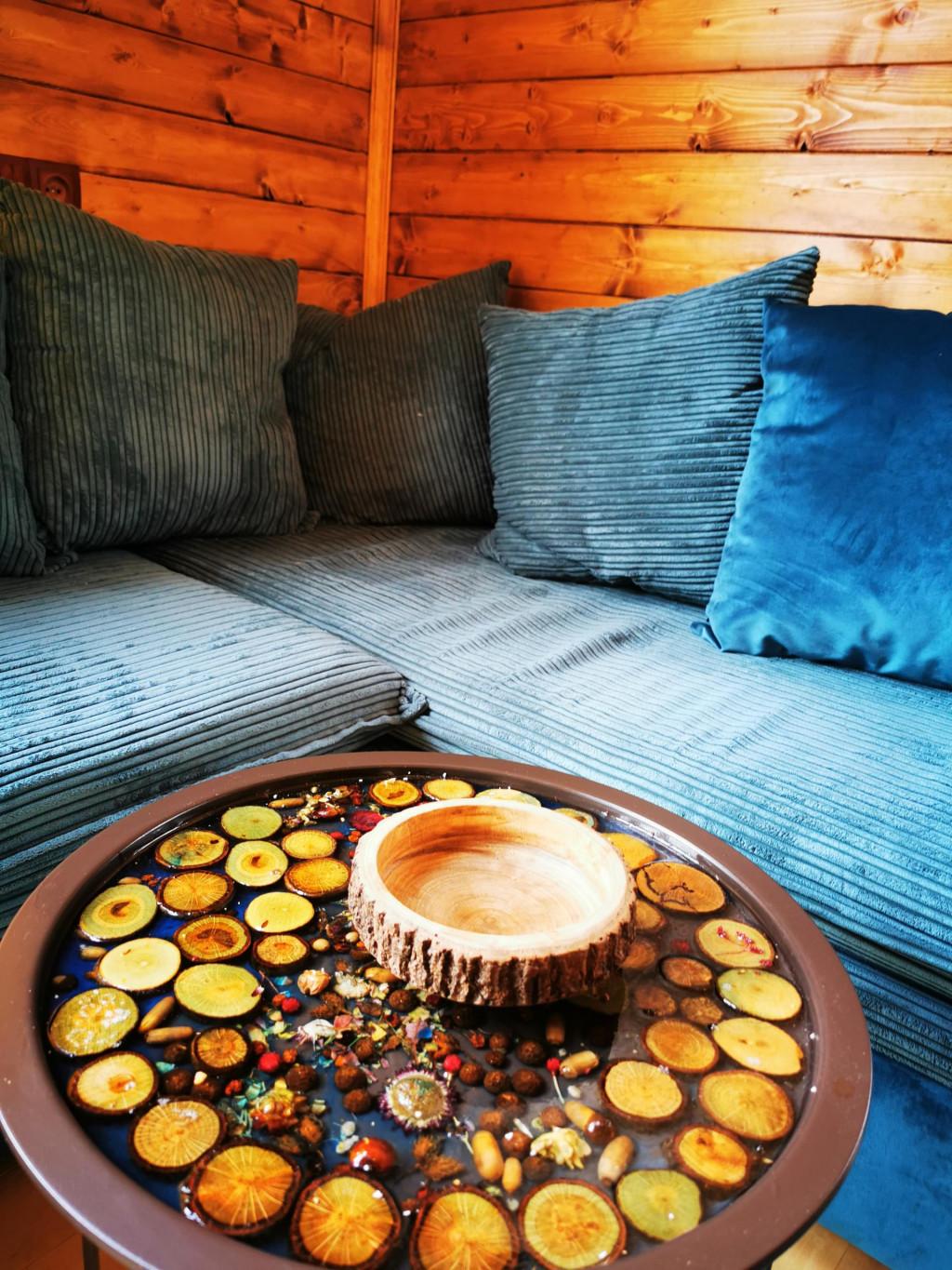 ქირავდება დღიურად კოტეჯი ყაზბეგში