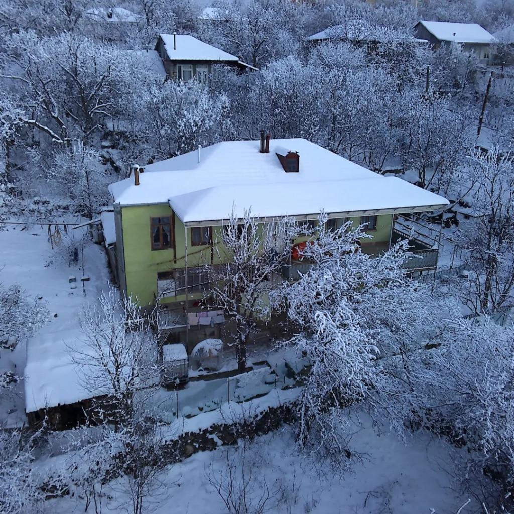 Pin Trips hostel- base on a silk road