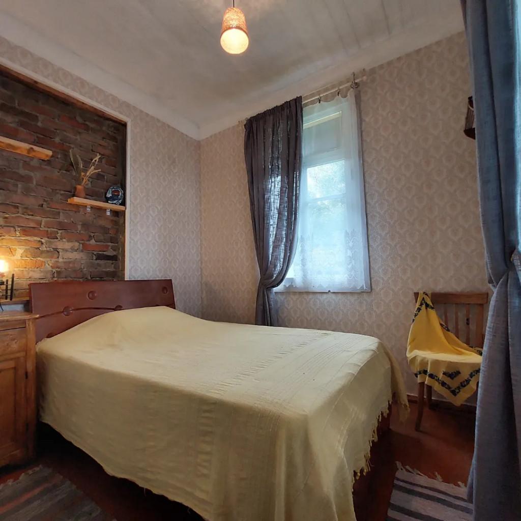 Pin Trips hostel- base on a silk road