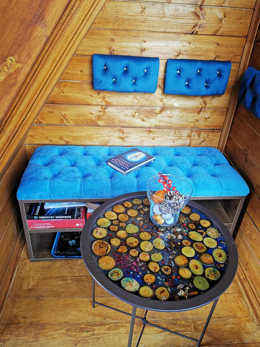 ქირავდება დღიურად კოტეჯი ყაზბეგში