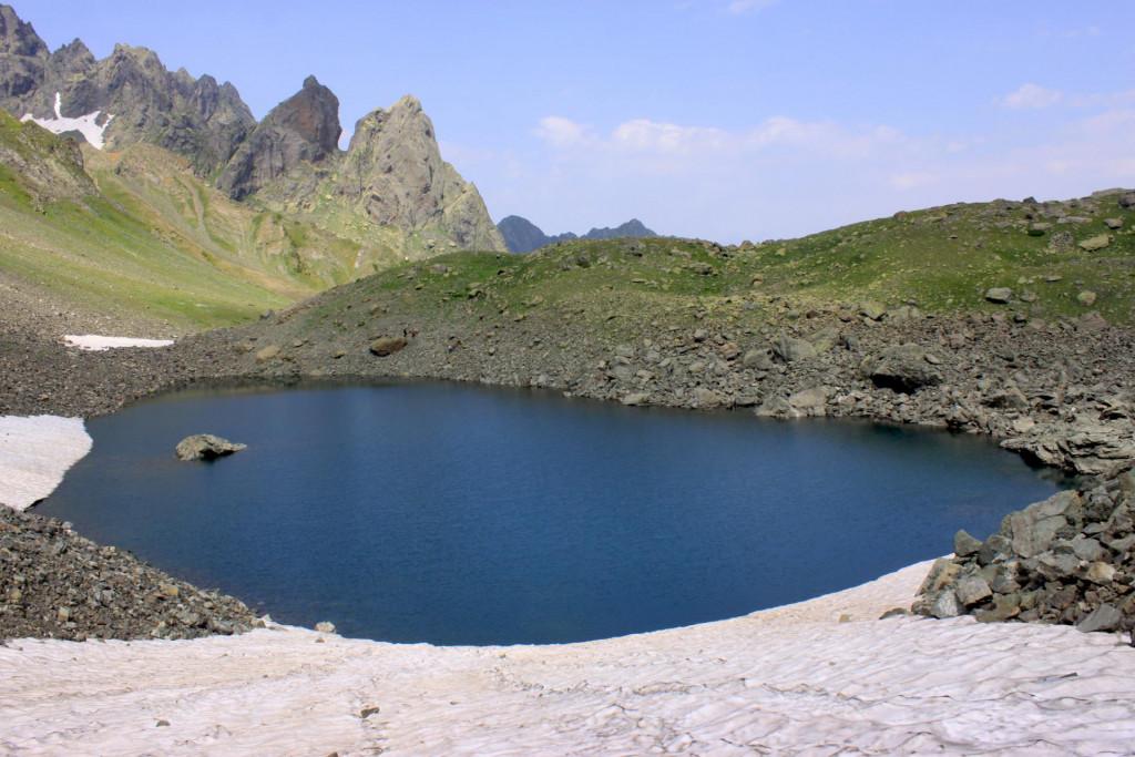 დიდღალიშ ტობას ტბა - Didghalish Toba lake