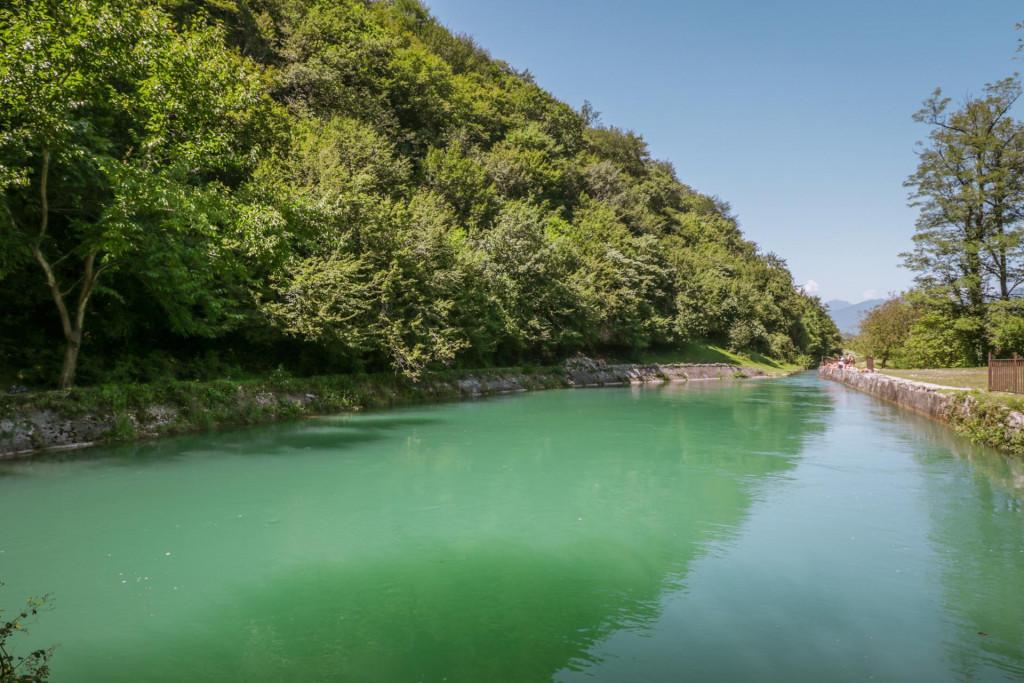 აბჰესის აუზი, pool