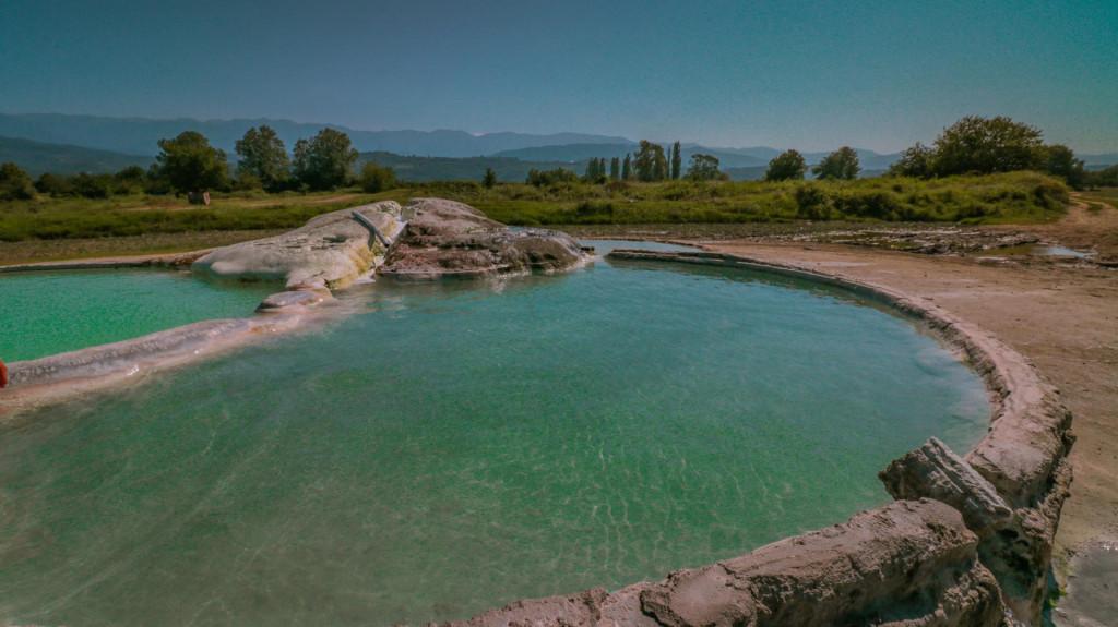 დიხაშხოს ჭალები, ბუნებრივი გოგირდოვანი აუზი, pool