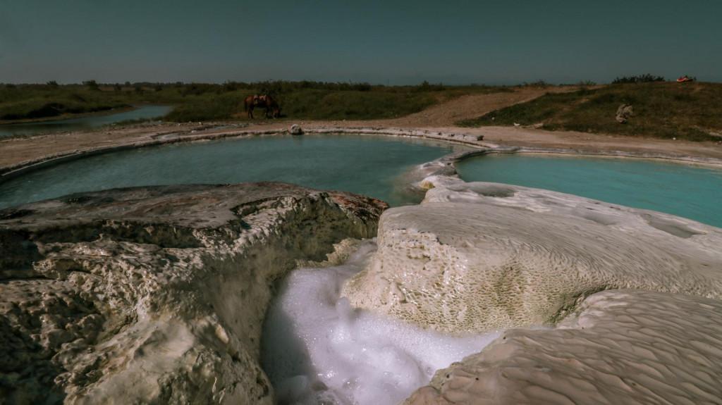დიხაშხოს ჭალები, ბუნებრივი გოგირდოვანი აუზი, pool