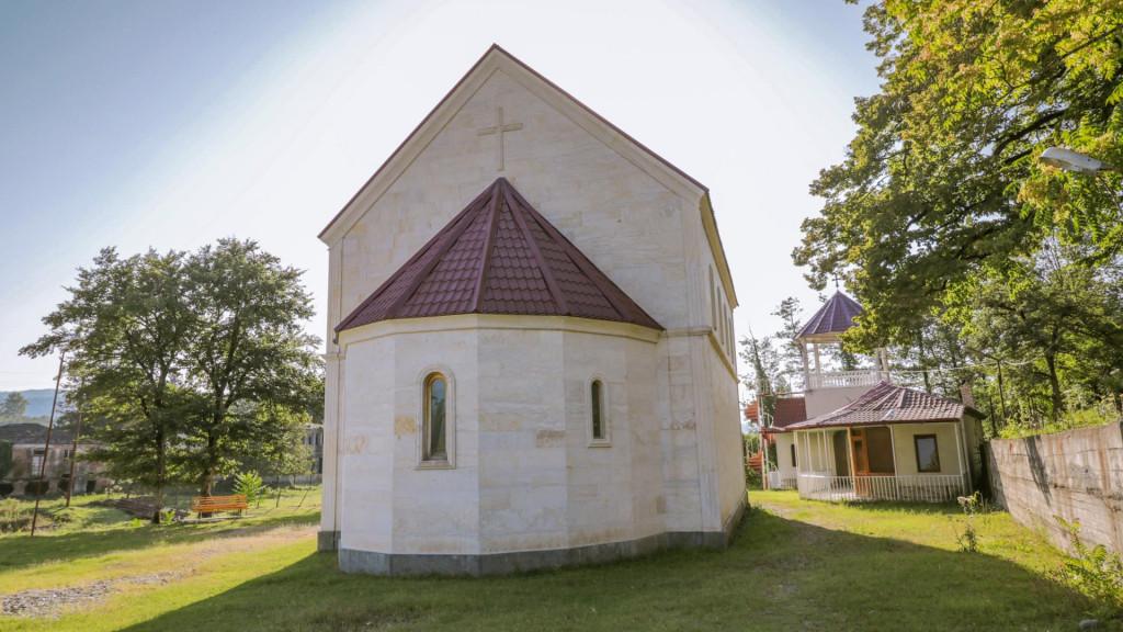 სალხინოს წმინდა თამარ მეფის სახელობის ეკლესია, church