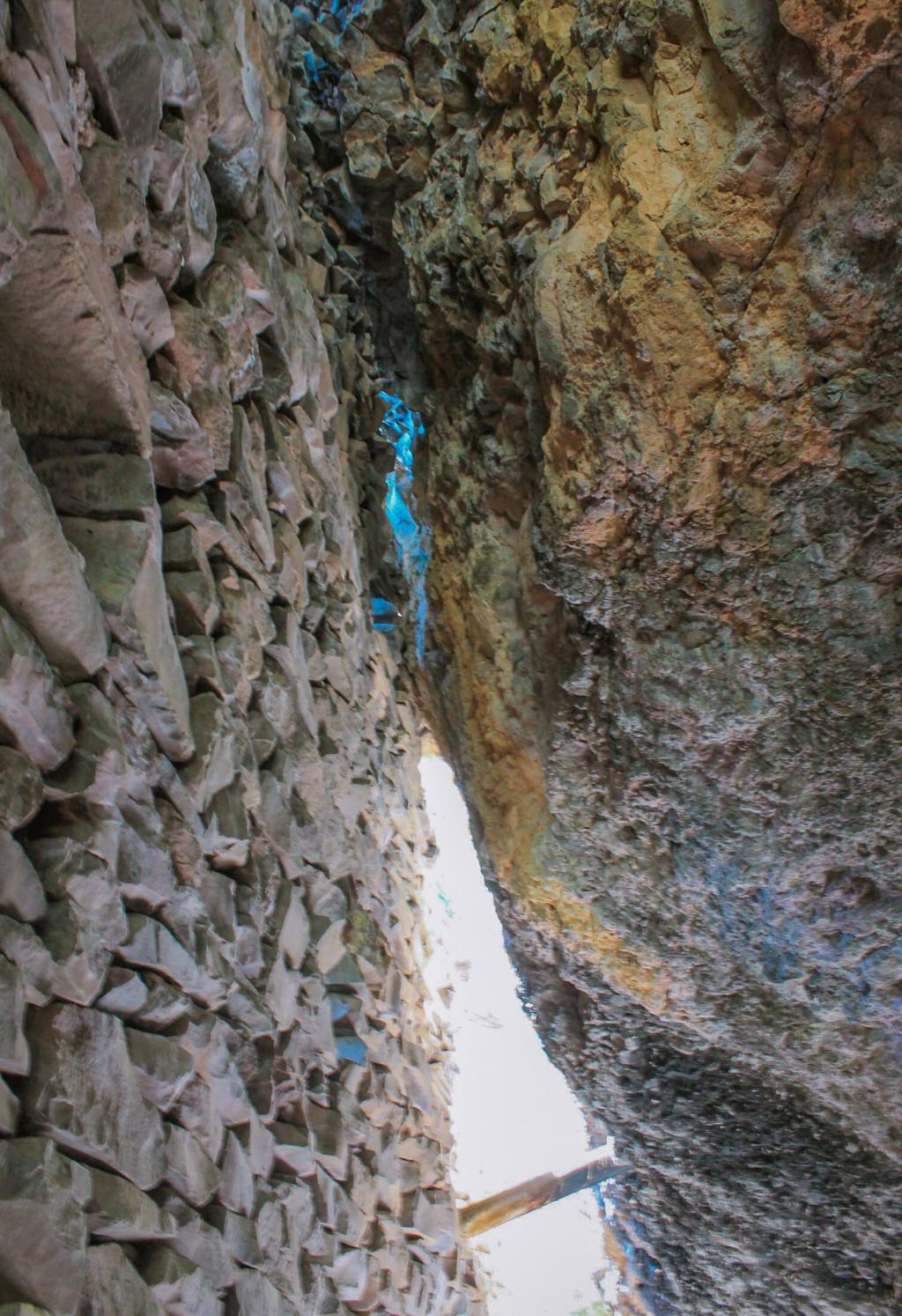 ელგუჯას ციხე (გამოქვაბული), ხადას ხეობა - Elguja Fortress, Khada gorge