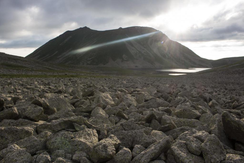 აბულ-სამსარის ქედი (ლევანის ტბა)