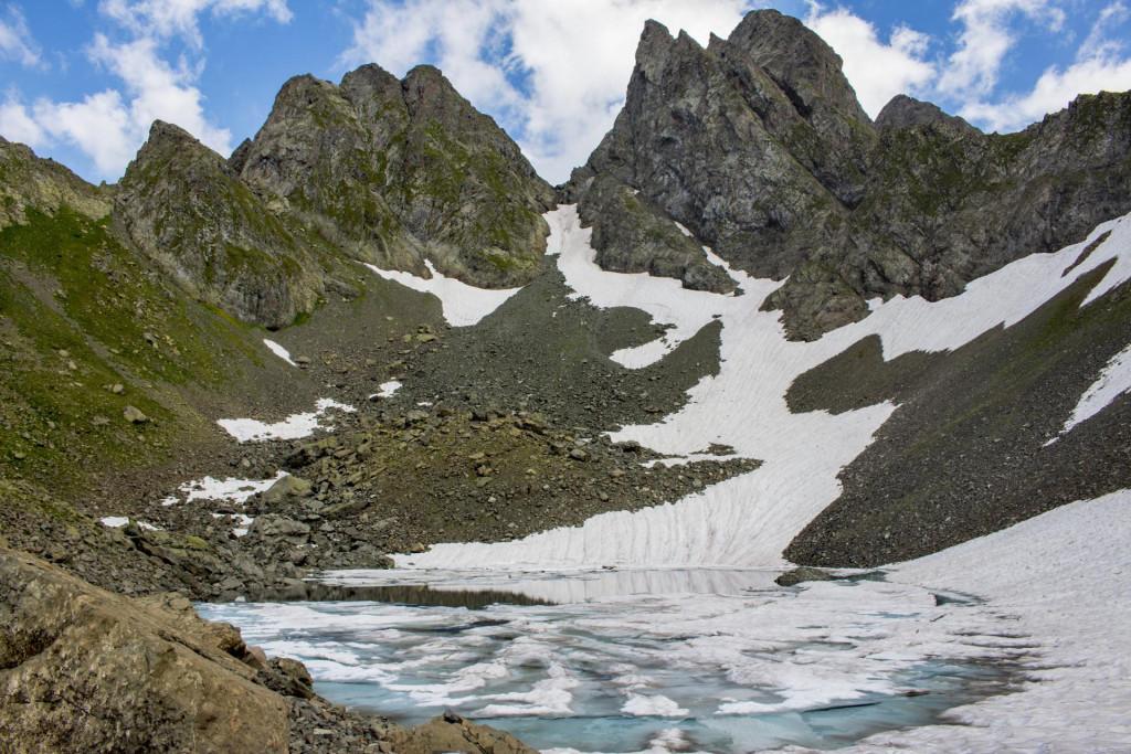 დიდღალიშ ტობას ტბა - Didghalish Toba lake