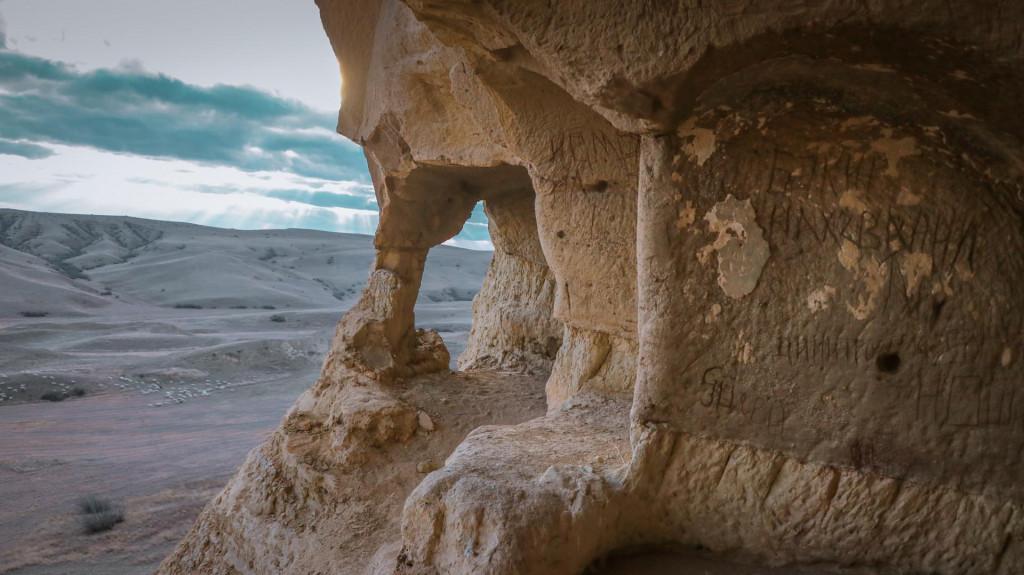 გარეჯის საბერეები - David Gareji Cave, Sabereebi, gareji desert