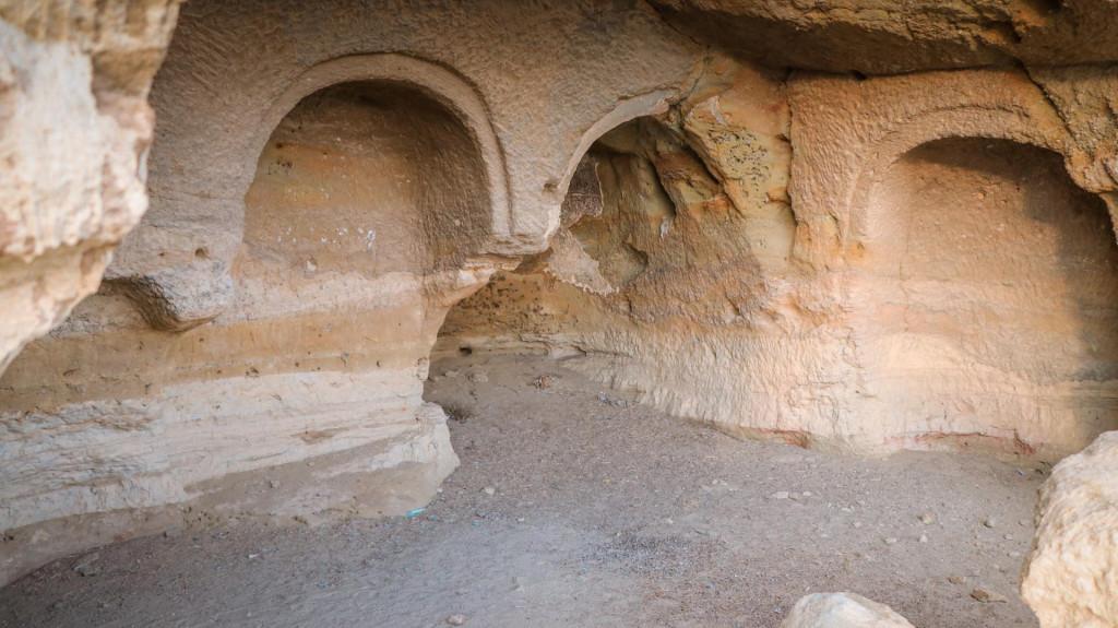 გარეჯის საბერეები - David Gareji Cave, Sabereebi, gareji desert